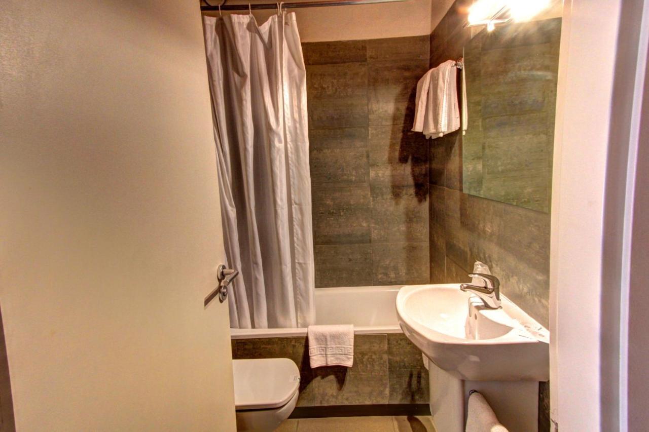 Hotel Viaurelia Montblanc Quarto foto